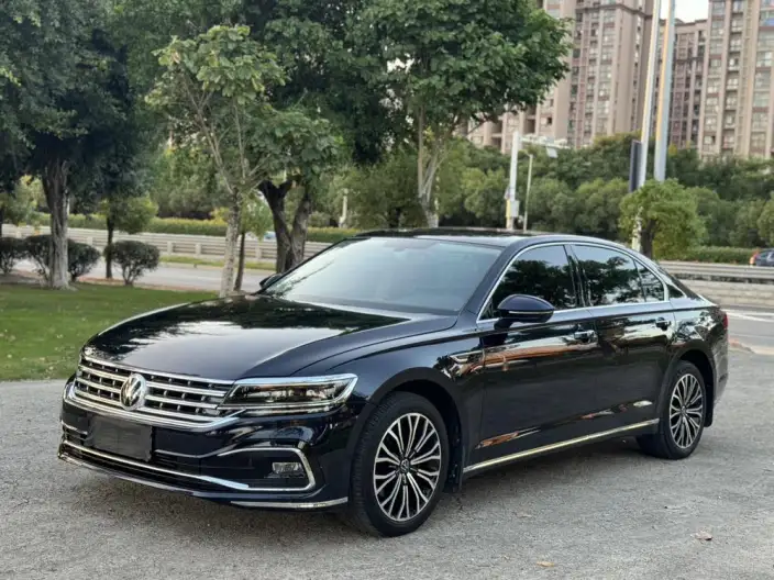 Volkswagen Phaeton 2021 Model 380TSI Deluxe Edition – фото 1