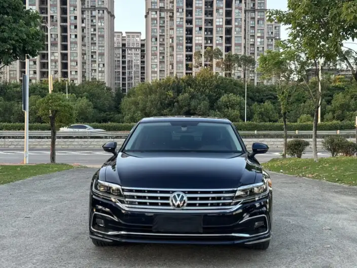 Volkswagen Phaeton 2021 Model 380TSI Deluxe Edition – фото 2