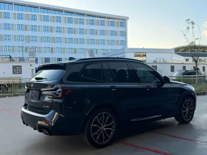 BMW X3 2023 Model xDrive30i Leading Model M Night Set – фото 5