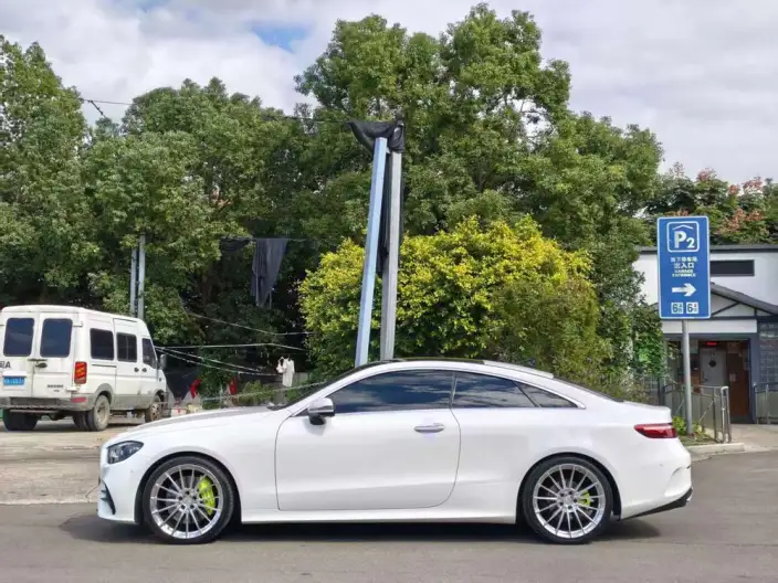 Mercedes-Benz E-Class Imported 2023 Model E 300 Coupe – фото 3