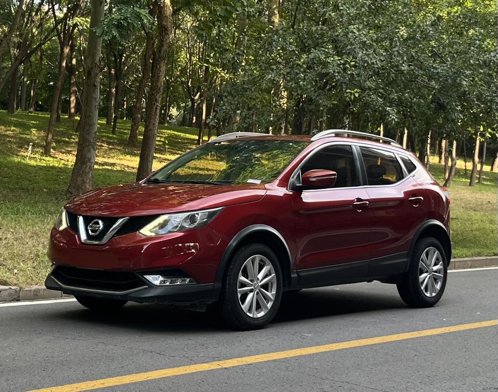 Nissan Qashqai 2016 2.0L CVT Elite – фото 1