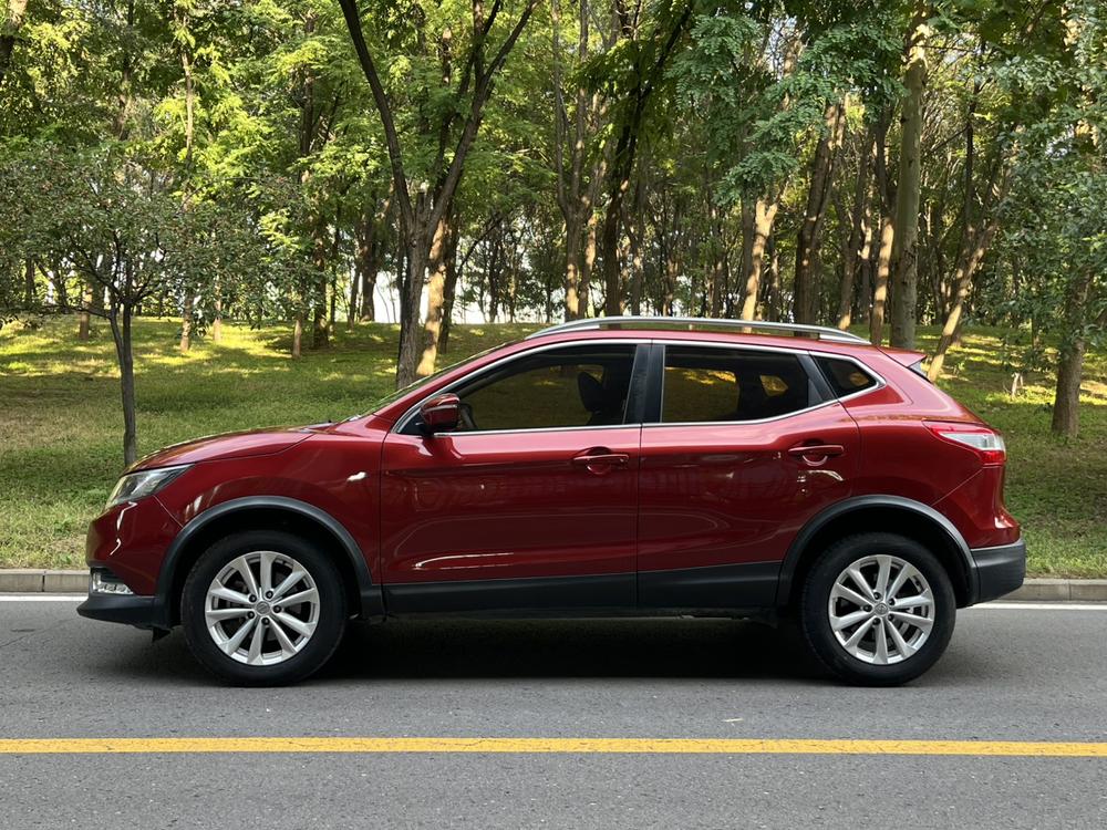Nissan Qashqai 2016 2.0L CVT Elite – фото 3