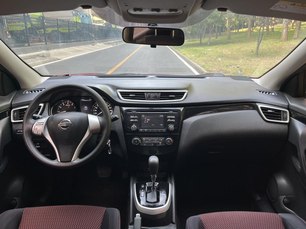 Nissan Qashqai 2016 2.0L CVT Elite – фото 8