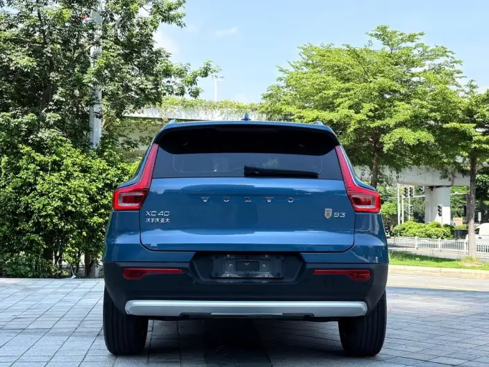 Volvo XC40 2023 Model B3 Smart Range Deluxe Edition – фото 5