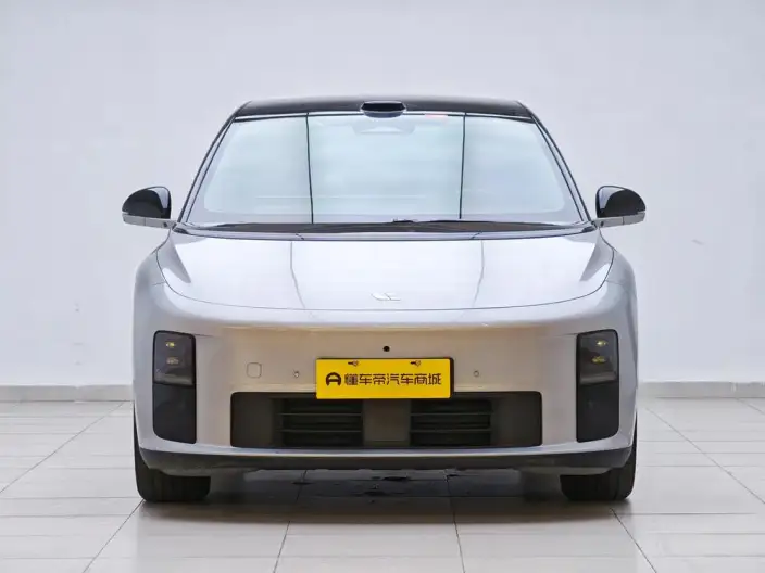 Li Auto i6 2025 Model 2WD Standard Edition – фото 2