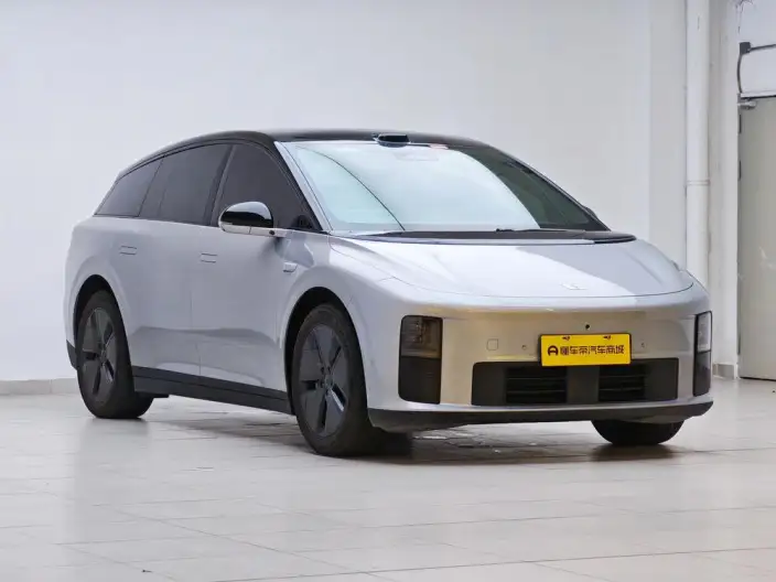 Li Auto i6 2025 Model 2WD Standard Edition – фото 3