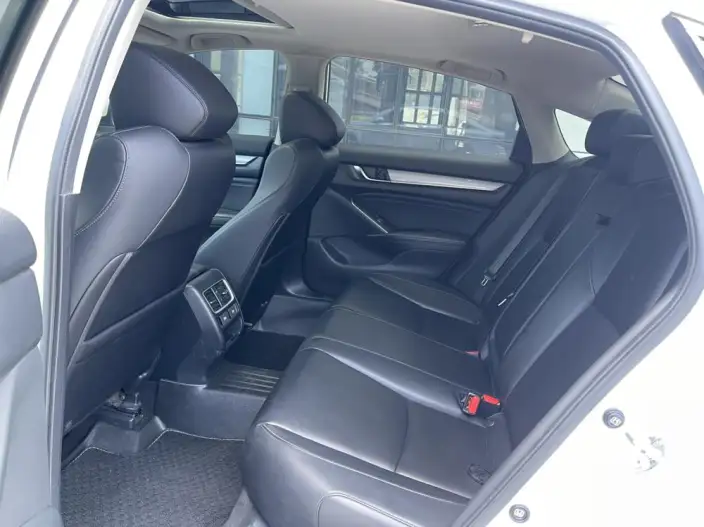Honda Accord 2022 Model 260TURBO Deluxe Edition – фото 9