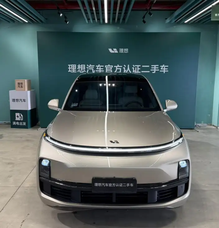 Li Auto L8 2023 Model Air Edition
