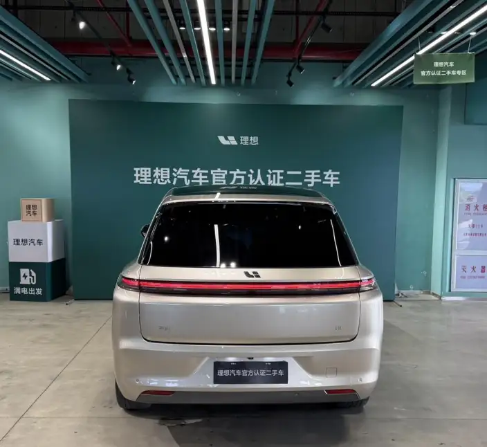 Li Auto L8 2023 Model Air Edition