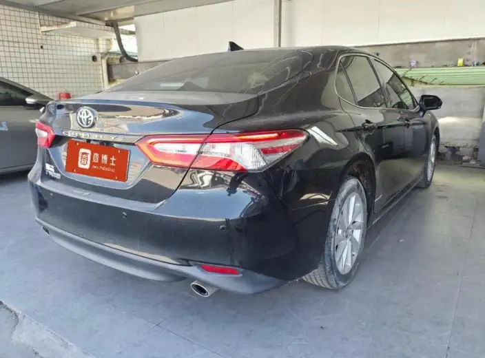 Toyota Camry 2022 Model 2.0GVP Leading version – фото 4