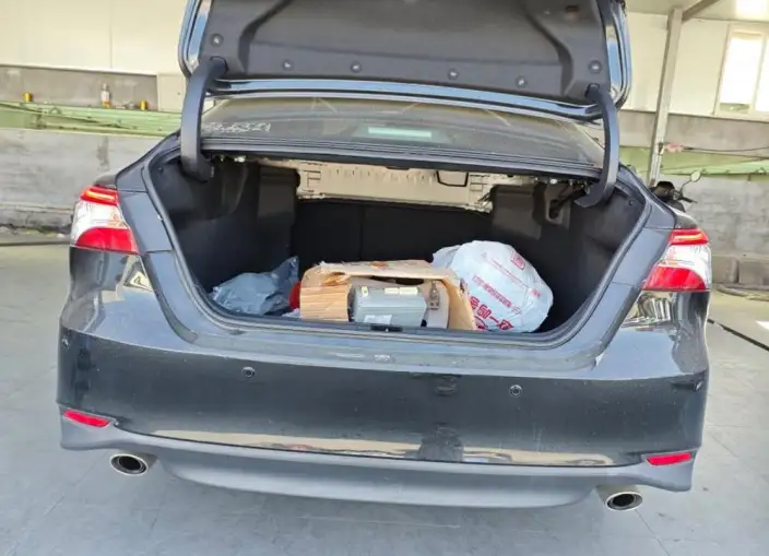 Toyota Camry 2022 Model 2.0GVP Leading version – фото 9