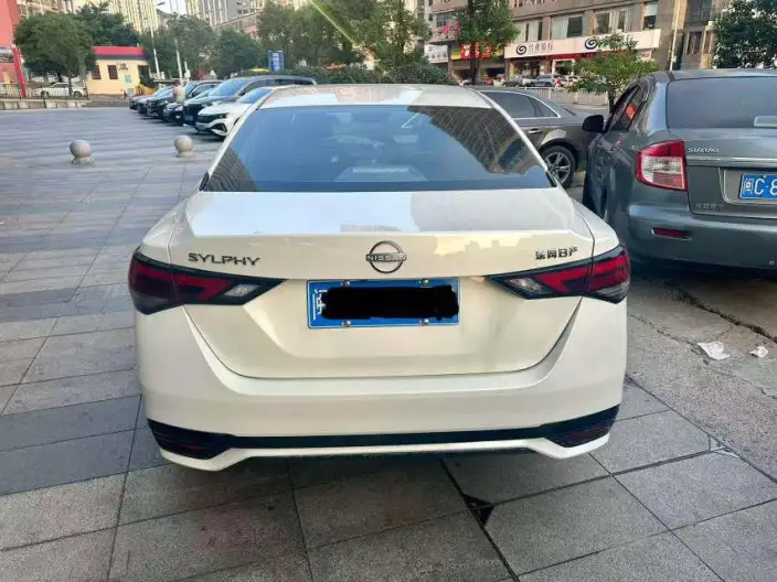 Nissan Sylphy 2023 Model 1.6L CVT Yuexiang Edition – фото 5