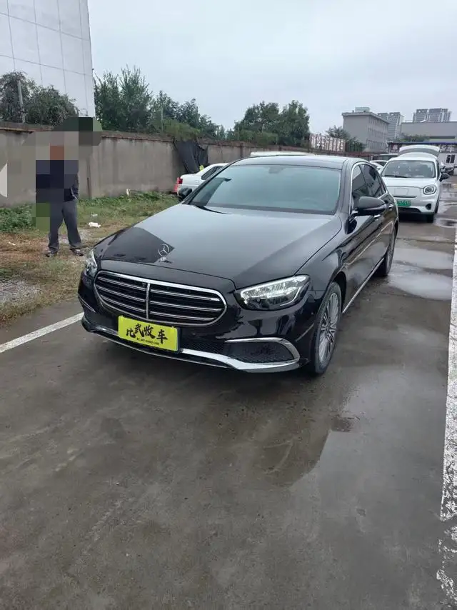 Mercedes-Benz E-Class 2023 Model E 300 L Luxury Model sedan – фото 1