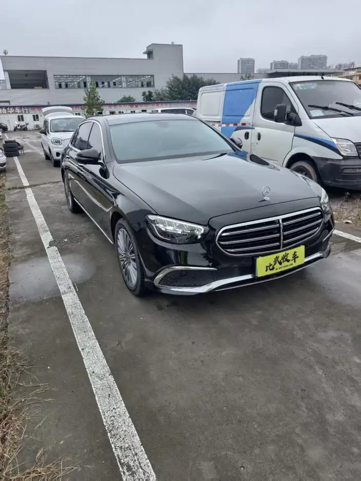 Mercedes-Benz E-Class 2023 Model E 300 L Luxury Model sedan – фото 3