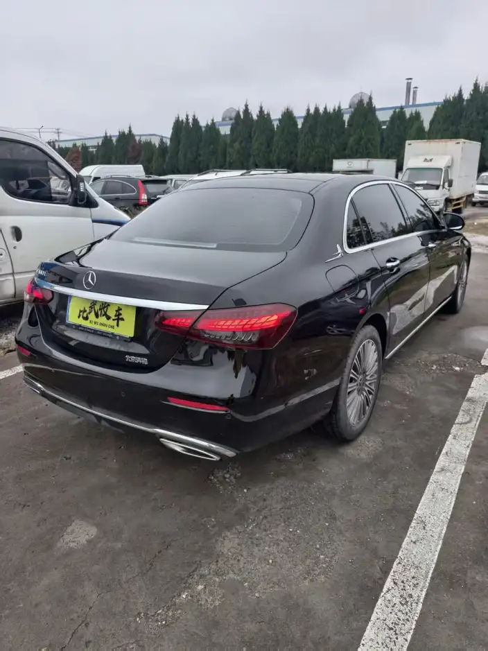 Mercedes-Benz E-Class 2023 Model E 300 L Luxury Model sedan – фото 6