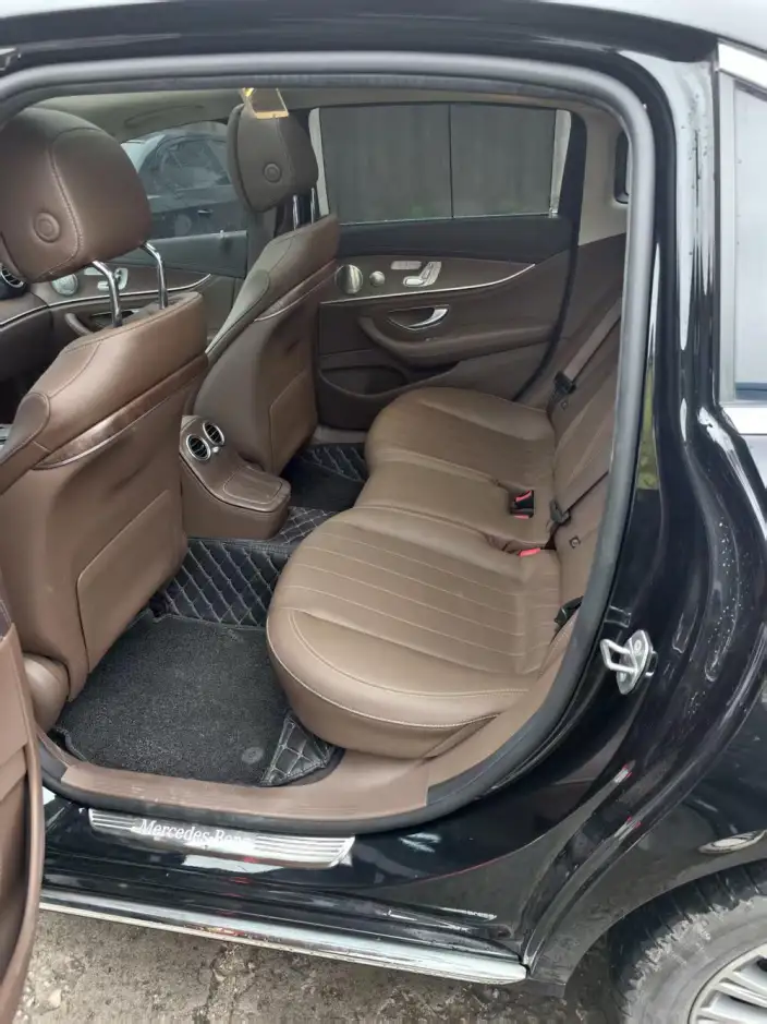Mercedes-Benz E-Class 2023 Model E 300 L Luxury Model sedan – фото 7