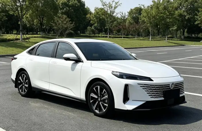 Changan Eado 2024 Model 1.5T DCT Changxiang Edition – фото 3