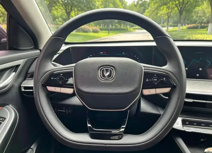 Changan Eado 2022 Model PLUS Blue whale NE 1.4T GDI DCT Noble Model – фото 9