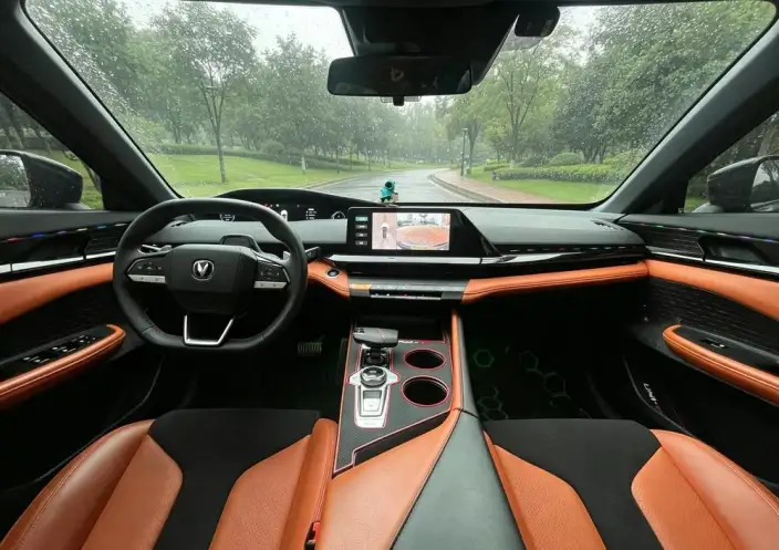 Changan UNI-V 2023 Model 1.5T Sports Edition – фото 10