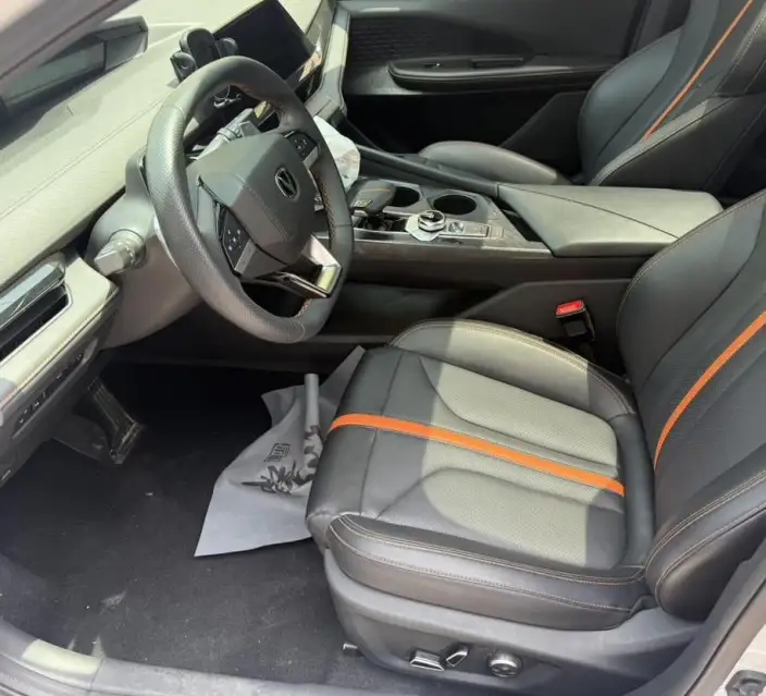 Changan UNI-V 2024 Model 1.5T Exclusive Model – фото 8
