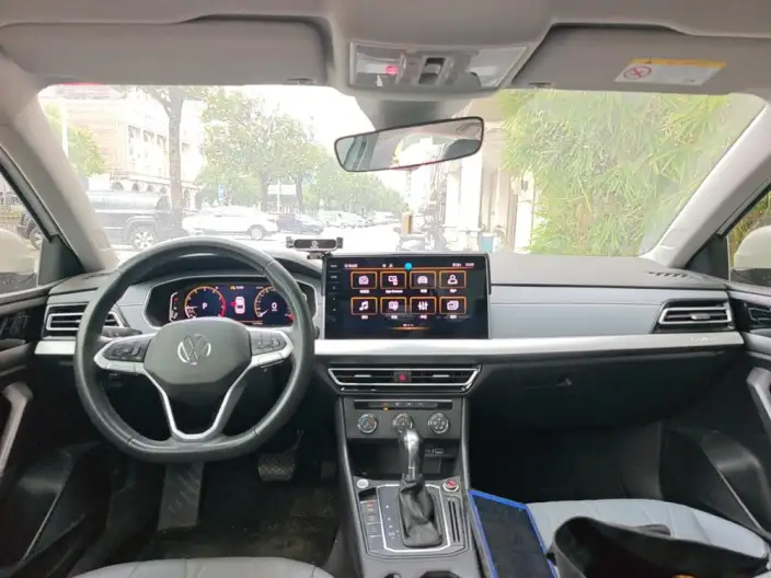 Volkswagen Lavida 2024 Model 1.5L Automatic Starry Sky Five Million Edition – фото 5