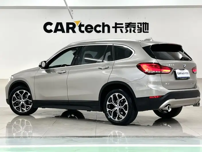 BMW X1 2022 Model sDrive25Li Leading Model – фото 4