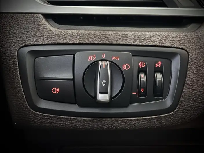 BMW X1 2022 Model sDrive25Li Leading Model – фото 10