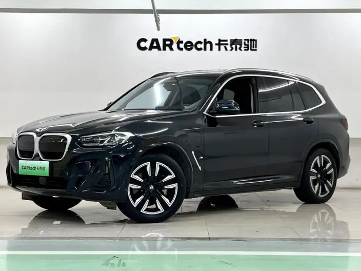 BMW iX3 2023 Model Leading Model – фото 1