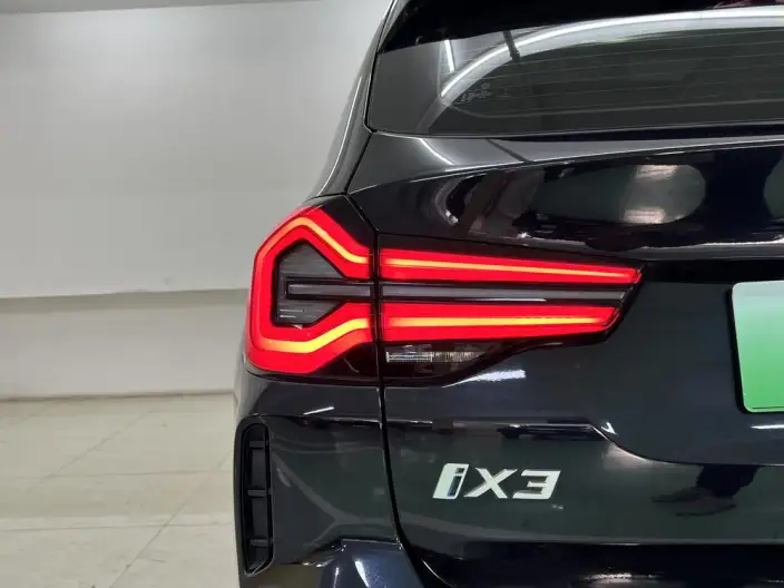 BMW iX3 2023 Model Leading Model – фото 8