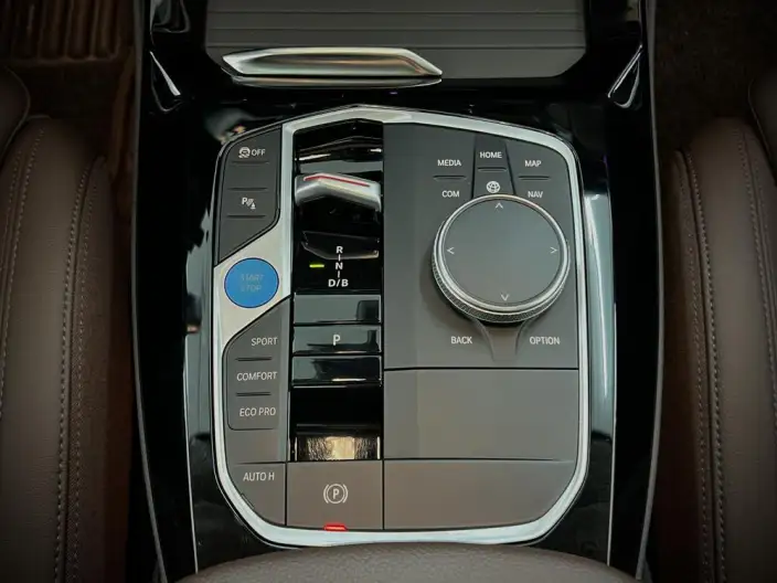 BMW iX3 2023 Model Leading Model – фото 9