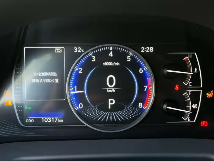 Lexus ES 2025 Model 200 Premium – фото 8