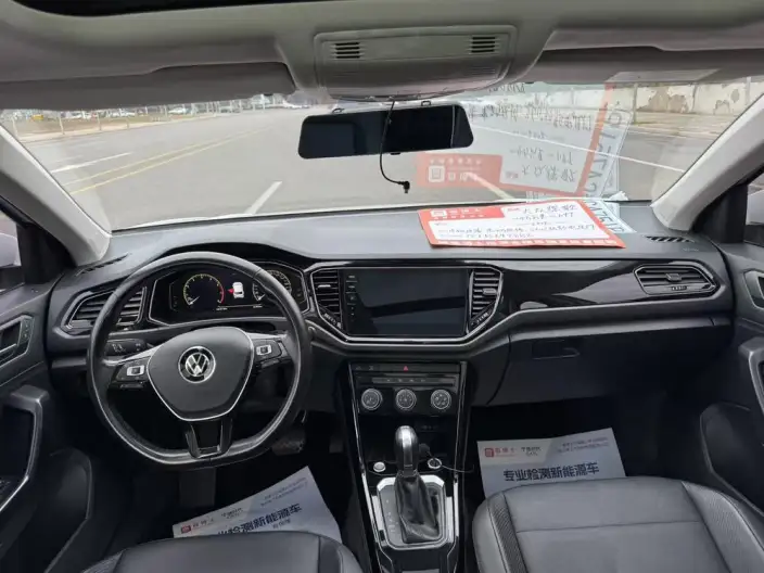 Volkswagen T-Roc 2021 Model 280TSI DSG 2WD Elite Zhilian Edition – фото 7