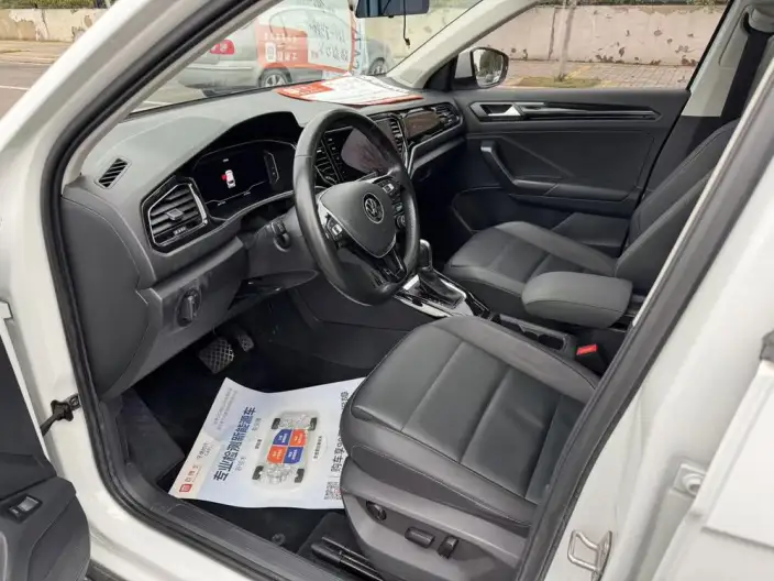 Volkswagen T-Roc 2021 Model 280TSI DSG 2WD Elite Zhilian Edition – фото 8