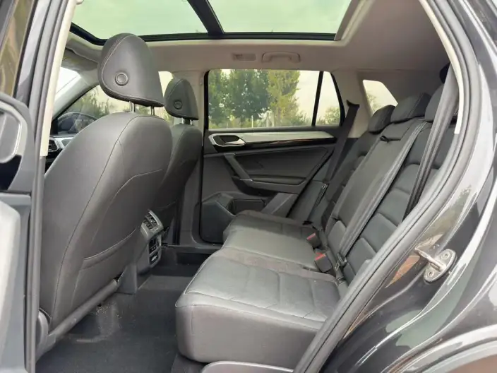Volkswagen Tayron 2021 Model 330TSI 2WD Luxury Zhilian Edition – фото 9