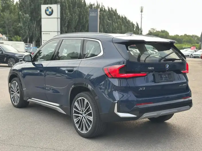 BMW X1 2025 Model xDrive25Li X Design Set