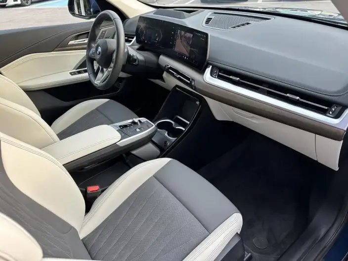 BMW X1 2025 Model xDrive25Li X Design Set – фото 6