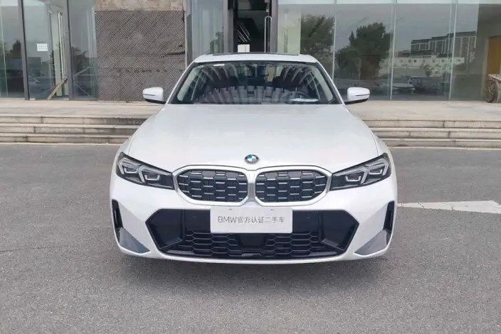 BMW 3 Series 2025 Model 325Li M Sports Set