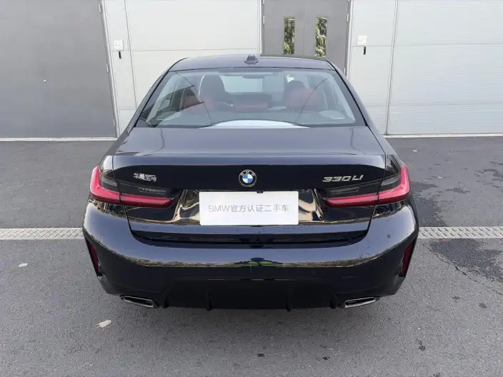 BMW 3 Series 2025 Model 330Li M Sports Night Set