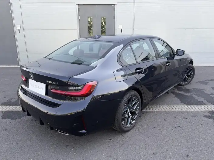 BMW 3 Series 2025 Model 330Li M Sports Night Set – фото 5