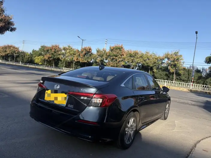Honda Civic 2022 Model 240TURBO CVT Dynamic Edition – фото 7