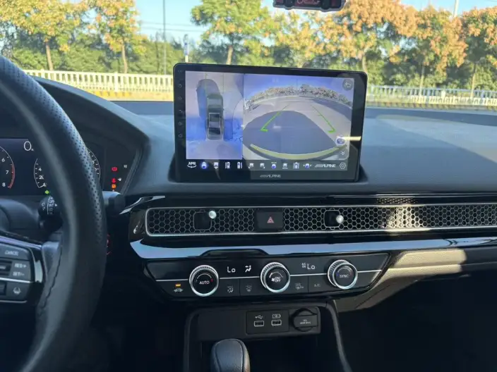 Honda Civic 2022 Model 240TURBO CVT Dynamic Edition – фото 10