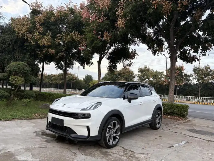 Lynk & Co 06 2023 Model Remix 1.5T Hero