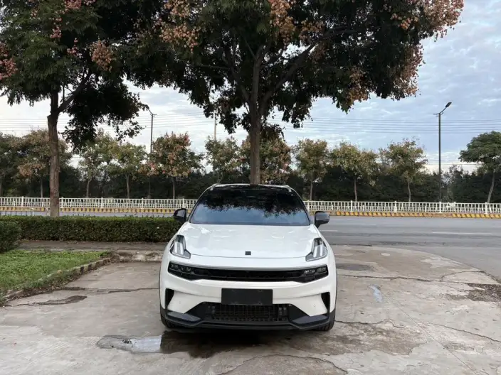 Lynk & Co 06 2023 Model Remix 1.5T Hero