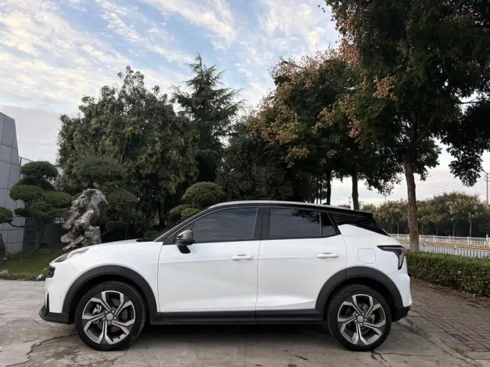 Lynk & Co 06 2023 Model Remix 1.5T Hero