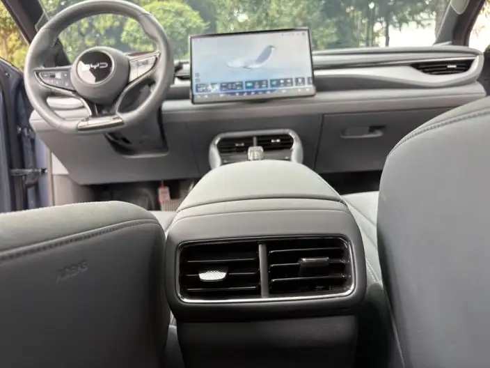 **Seal 06GT** 2025 Model Smart Driving Edition 605 2WD Relang Edition – фото 8
