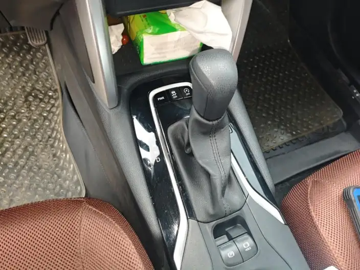 Toyota Corolla Cross 2023 Model 2.0L CVT Pioneer Edition – фото 9