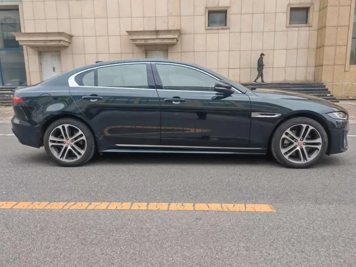 Jaguar XE L 2024 Model 2.0T 250PS R-DYNAMIC S Enterprising Sports Edition – фото 8