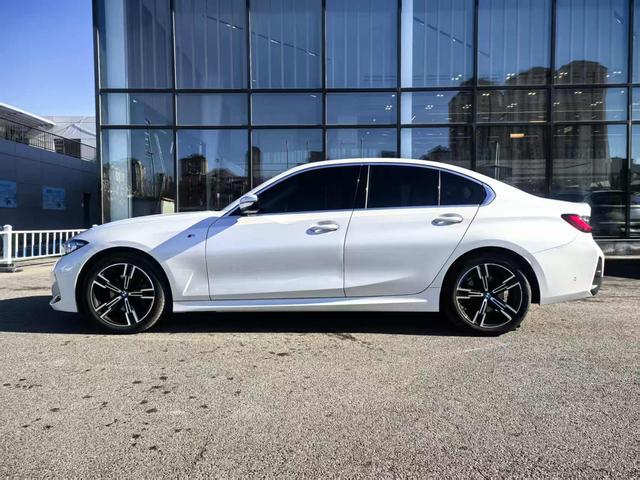 BMW 3 Series 2023 325i M Sport Package – фото 12