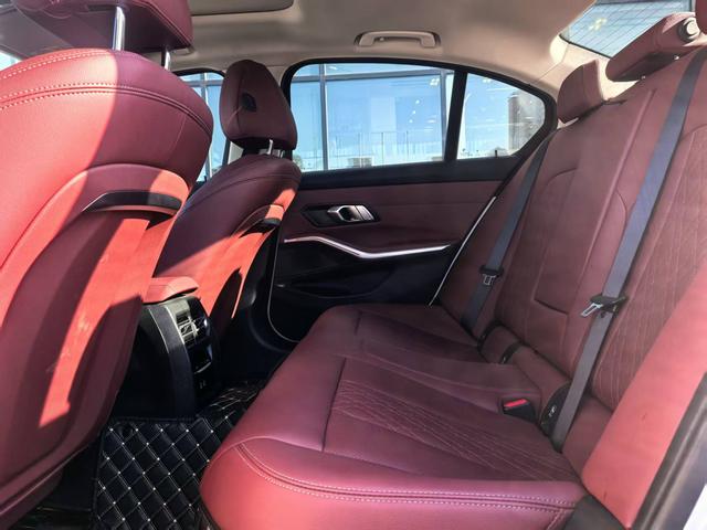 BMW 3 Series 2023 325i M Sport Package – фото 15