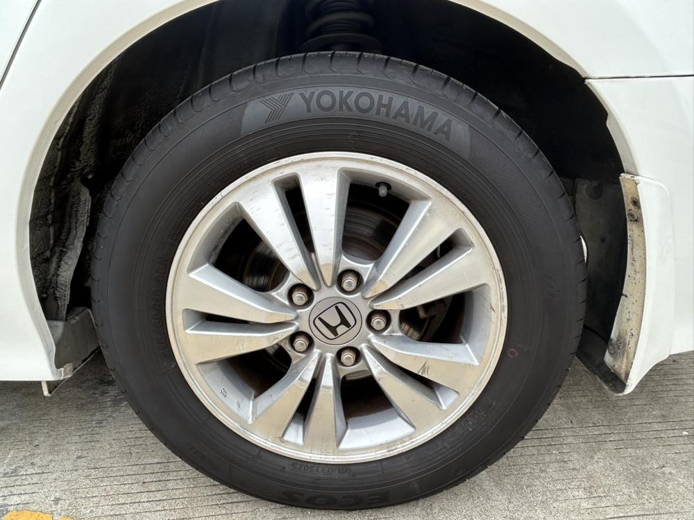 Honda Accord 2011 модификация 2.0L EX Navi – фото 3